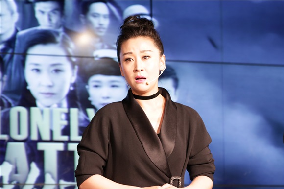 谍战剧《孤战》剧情烧脑 苗圃改变戏路大呼过瘾