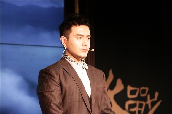 谍战剧《孤战》剧情烧脑 苗圃改变戏路大呼过瘾