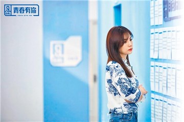 Ella当音乐导师选秀   回忆S.H.E出道的样 子盛赞人间芭比Lisa