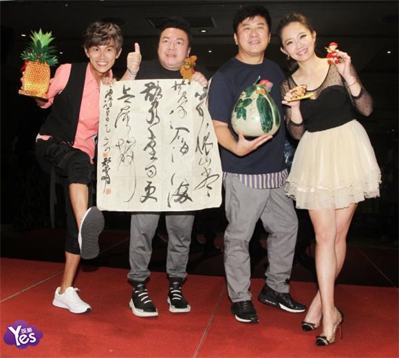 胡瓜靠《综艺大集合》入围最佳综艺节目主持人 期许下次入围的是节目