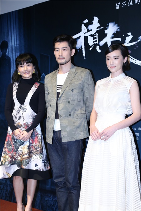 〈Yes 台北现场〉施易男谈母骤世哽咽 盼能与母梦中相会