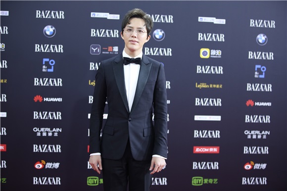 2017芭莎明星慈善夜在京盛大举行 数百位明星共用盛宴