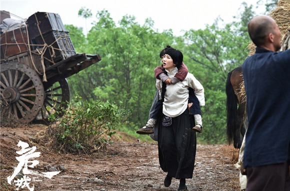 信飙高音助攻好友彭于晏 最燃动作片高出天际