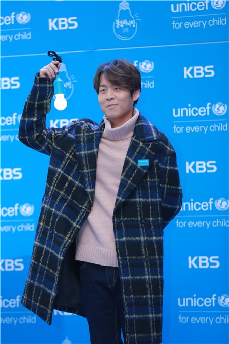 李宝英、李多海、安圣基、柳镇等出席第二届联合国儿童基金会纪念活动红毯仪式