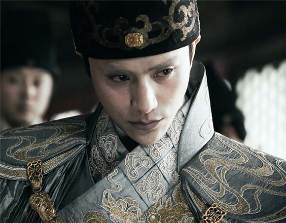 武侠片过时?先记住这些古装男的盛世美颜