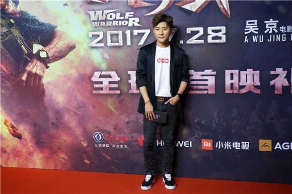 吴京为拍开场长镜头「拼命」 张翰自夸内心很爷们