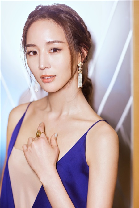 张钧甯获「年度美丽偶像」大奖 称:美丽就是勇於做自己