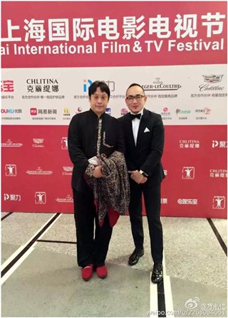 (左:着名影视制作人、编剧方美人)