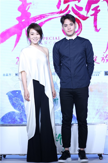 〈Yes 北京现场〉闫妮新春杠上杜天皓 欢喜演绎“她的名字”