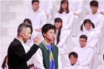 “人脸识别器”倪梓强