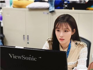 陈意涵Estelle化身综艺星小编 空降扫楼暖心互动