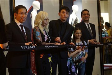 〈YES香港现场〉张震与谢婷婷出席活动 帅气性感超吸睛