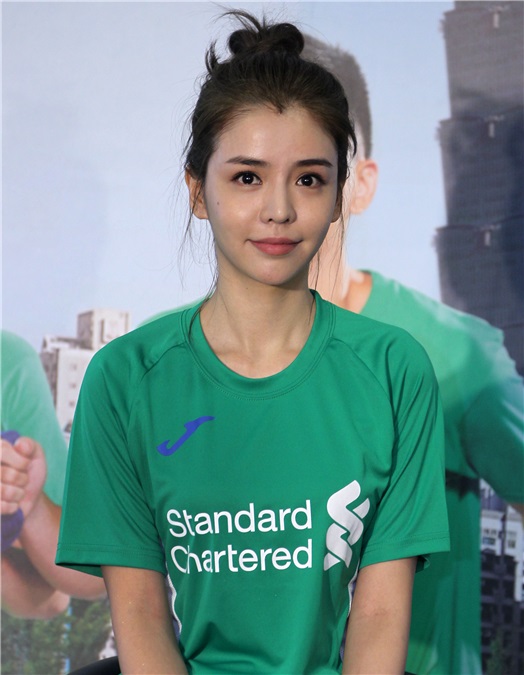 李毓芬、陈金锋出席「2017台北渣打公益马拉松」启动记者会