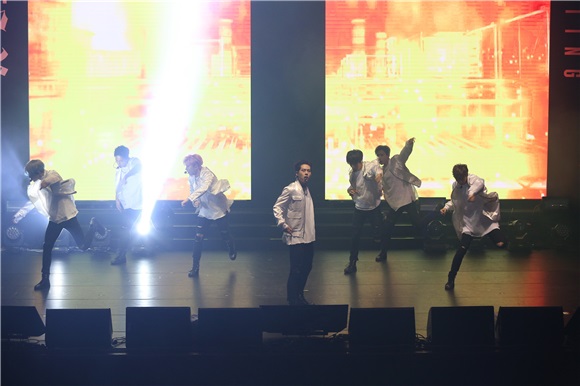 韩团MONSTA X 粉丝见面会