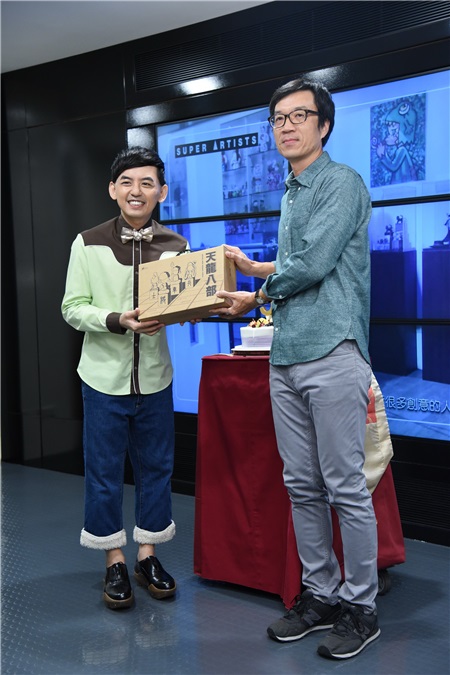 黄子佼文创访谈节目