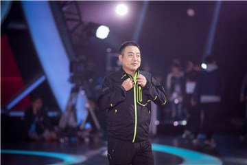 刘国梁:今天的我,分外的帅气