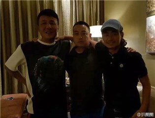 王宝强现身与友人合照 坚定表示：只要孩子