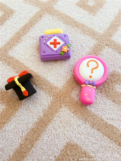温馨!醒醒一周岁 章子怡一家四口齐聚庆生