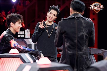 谢霆锋王俊凯萧敬腾邓紫棋行使特权，《我们的乐队》首轮公演排名出炉