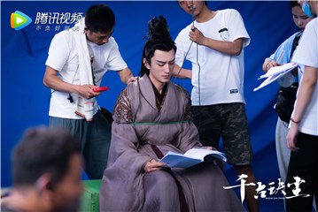 张晓晨《千古玦尘》杀青 无缝进组《麦高芬的味道》开拍