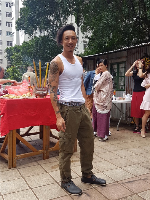 〈Yes香港现场〉万梓良、吴家丽、张继聪、白只等电影《今晚打丧尸》举行开镜拜神仪式