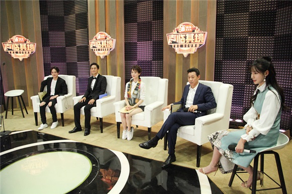 《声临其境》尹正致敬张国荣实力夺冠 收视高涨三网第一彰显原创能量