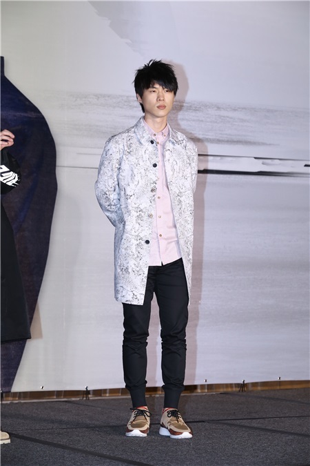 J.SHEON、宋念宇、宫阁出席J.SHEON媒体见面会