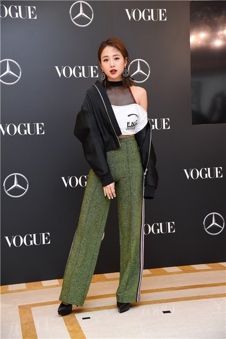 郭书瑶、吴映洁出席FNO全球购物夜起跑发布会