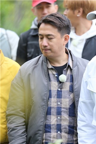 黄磊接受任务