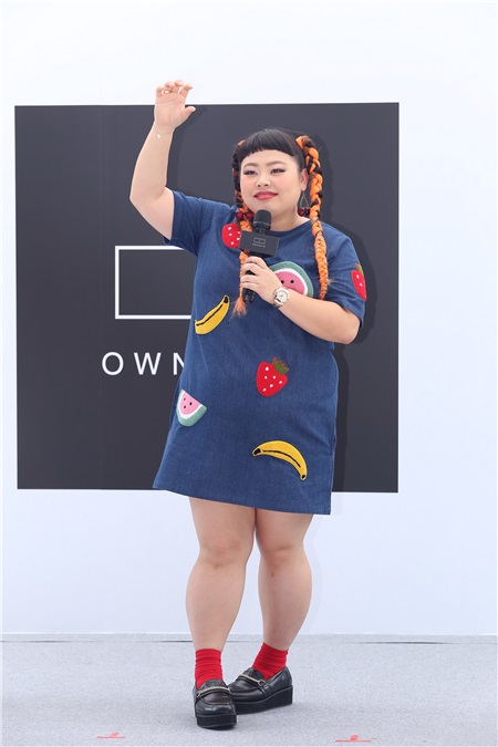 渡边直美出席眼镜品牌活动