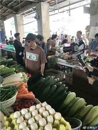 陈小春夫妇能不能吃上热乎饭呢