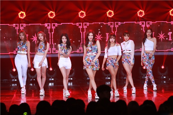 SBS电视台音乐节目《The Show》 直播组合J-Min 、Two X 等出演