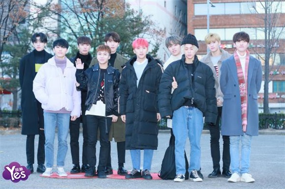 Pentagon、KARD、ASTRO等亮相《Music Bank》上班路