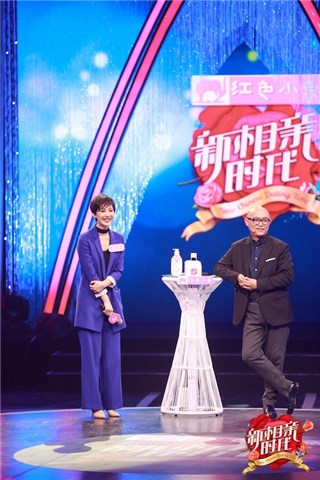 吕佳蕊外冷内热