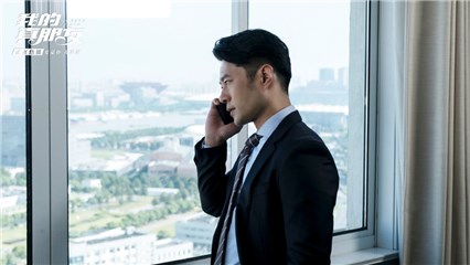 谭凯《我的真朋友》化身护花使者 网友：穆总好绅士