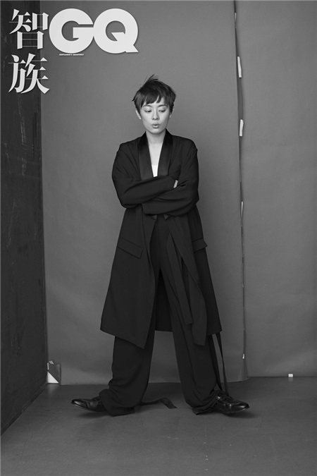 孙俪完美变身「封面收割机」 一个月三个时尚封面