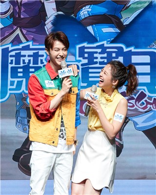 王子邱胜翊吴映洁久违合体 默契依旧引粉丝怀旧情怀