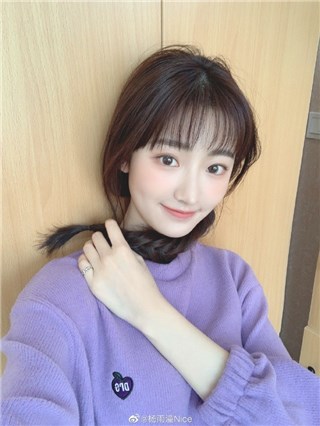 杨雨潼分享美照 获网友赞“小甜豆”