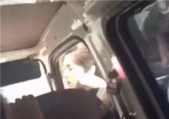 鹿晗怒斥黄牛