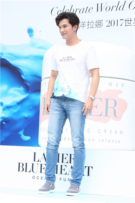 邱泽出席《海洋拉娜世界海洋日》活动