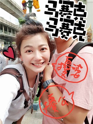 邵庭与小小瑜同天宣布升格成人妻 邵庭笑说难得结婚也被盖台