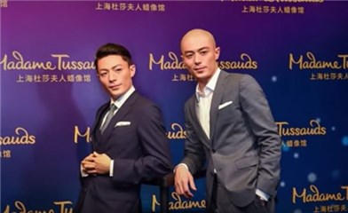 霍建华光头亮相 双胞胎兄弟也是睫毛精