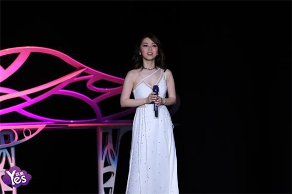 邓紫棋演唱会最终场完美落幕 安可曲《我只在乎你》惊艳粉丝