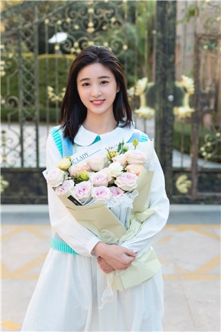 贺雨禾《社恐女孩不想当女主》杀青 展现自我拒绝“躺平”