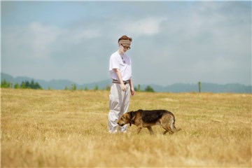 范丞丞与小狗