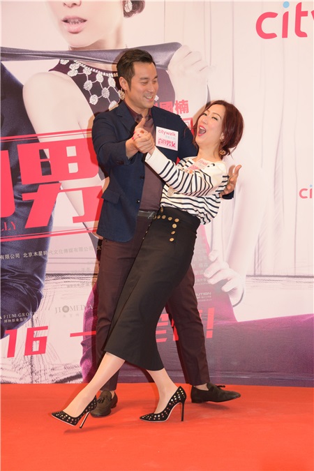 郑秀文与张孝全为电影«合约男女»宣传