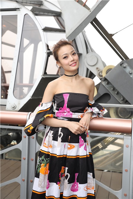 容祖儿与阿Sa、阿娇首合作 乐坛天后团已《全副舞装》