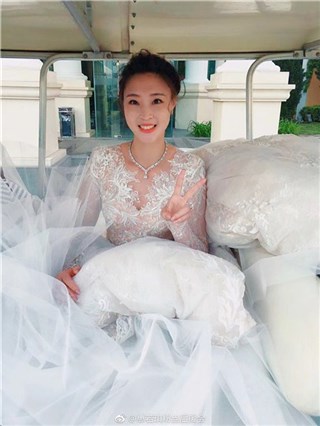 粉丝晒惠若琪婚纱照 满屏甜蜜幸福