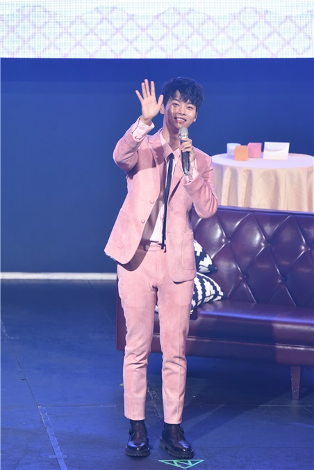 韩团VIXX队长N举办粉丝见面会