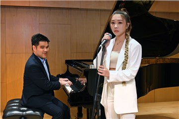 「准歌后接班人」艾薇携手金曲奖钢琴家黄裕翔 再度挑战One Take